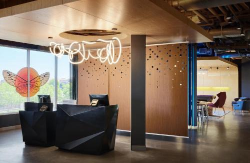 Leawood Hotel | Aloft Leawood-Overland Park