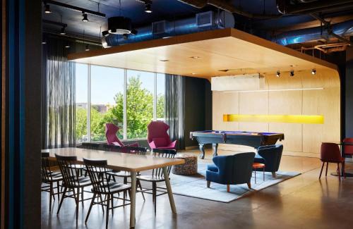 Leawood Hotel | Aloft Leawood-Overland Park