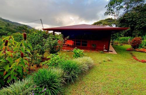 San Pedro Apartment | Aloha chirripo cabaña familiar