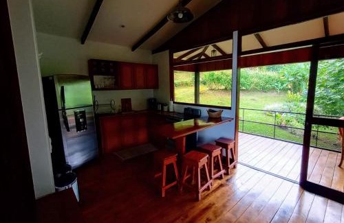 San Pedro Apartment | Aloha chirripo cabaña familiar