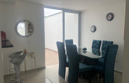 Pitalito House | Alojamiento Charlotte Casa en Conjunto Cerrado