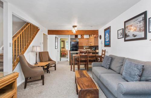 Aspen House | Alpenblick 1, Three Level Townhouse with Fireplace, Private Balcony, and Great Location
