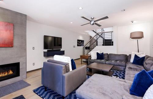 Aspen House | Alpenblick 10, Three level Townhome, Two Block From the Gondola