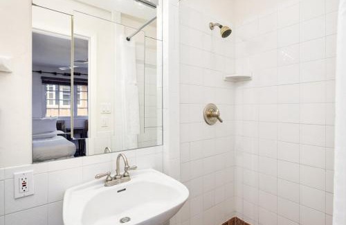 Aspen House | Alpenblick Unit 18, Spacious Remodeled Townhouse with Great Location
