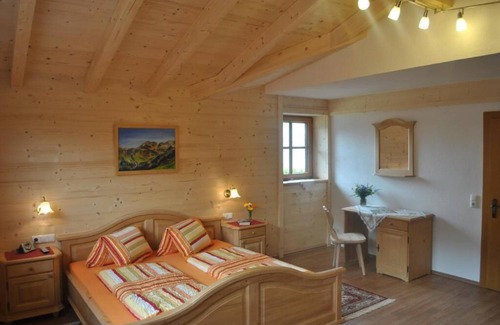 Navis House | Alpengasthof Eppensteiner