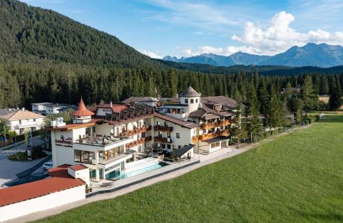 Leutasch Hotel | Alpenhotel Karwendel -Adults only-