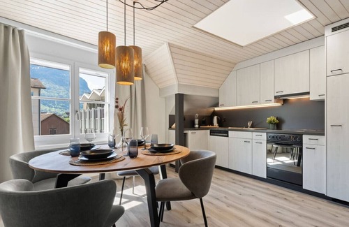 Altdorf Apartment | Alpine Gem AirCon FreeParking LakeBeach 8min drive