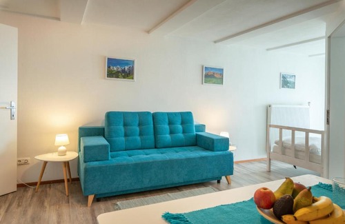 Maishofen Apartment | Alpine Hostel B5
