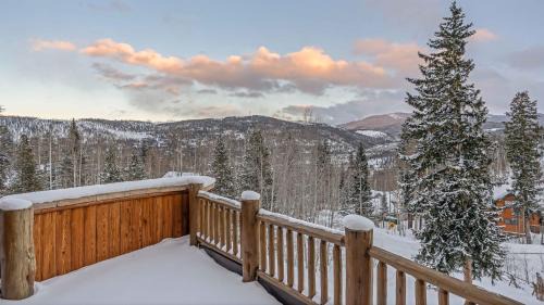 Breckenridge House | Alpine Majesty