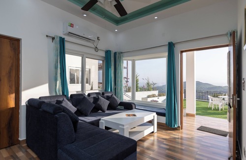 Bigha Villa | Alpine Manor 1 by Ebony Stays – Scenic 1BHK Villa in Dehradun with Garden View