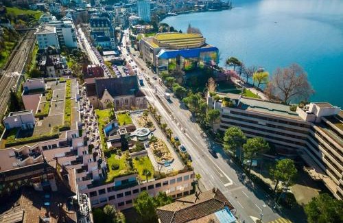 Montreux City Centre Apartment | Alpine Stunning Apartment in Montreux by GuestLee