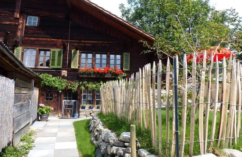 Frutigen House | Alpine view north