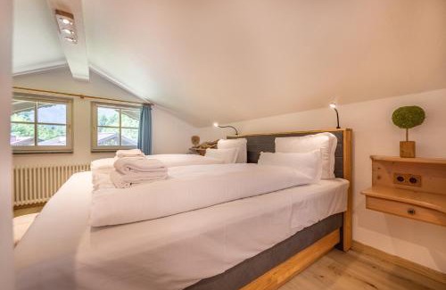 Schmolz Apartment | Alpspitzstubn - Ihr Wohlfühlort mit Bergpanorama