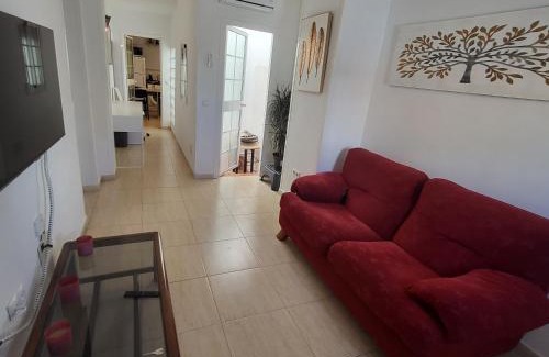 Algeciras Apartment | Alquiler Casa Algeciras semi centro Obra nueva Patio barata