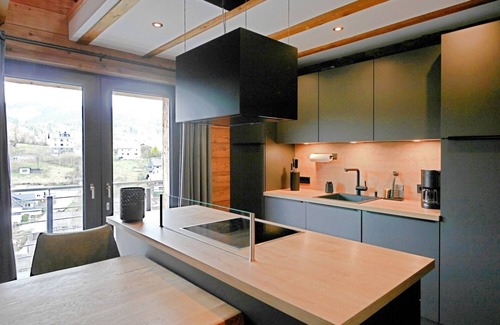 Schwalefeld Apartment | Alte Försterei - Luxury apartment JÄGERHEIM with outdoor pool & sauna