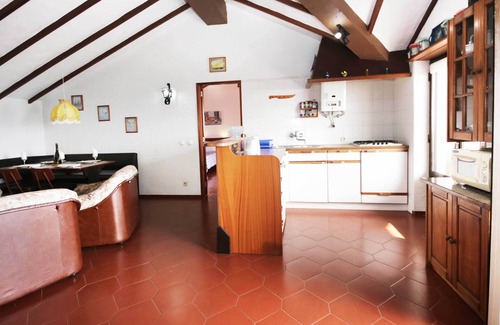 Ericeira Apartment | Alto da Pirica 2: Top floor apartment in the center, terrace, sea view & barbecue