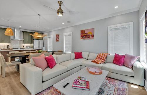 Berry Hill House | Alto-Private Rooftop Deck-8 Mins to Broadway