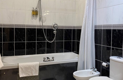 Alton Hotel | Alton House Hotel