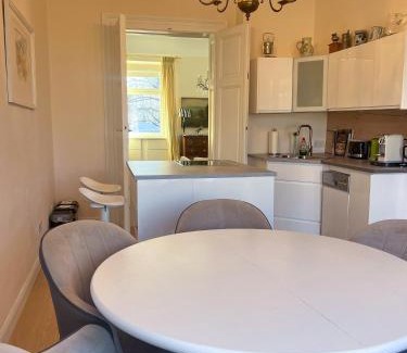 Jakomini Apartment | Altstadt Elegance