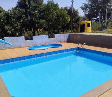 Sao Joaquim De Bicas House | alugo quarto com 1 cama casal e 2 solteiro