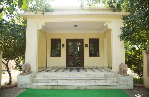 Alwar Hotel | Alwar Bagh Sariska by Aamod
