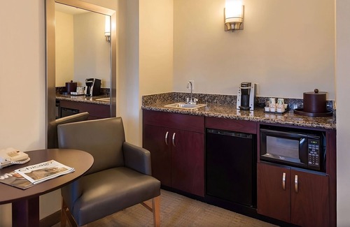 O'Hare Resort | Always a Great Idea To Unwind! With Onsite Parking, Pets Allowed!