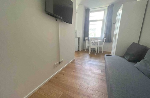 Amberg Apartment | (AM1014) Modern furnished apartment for fitters