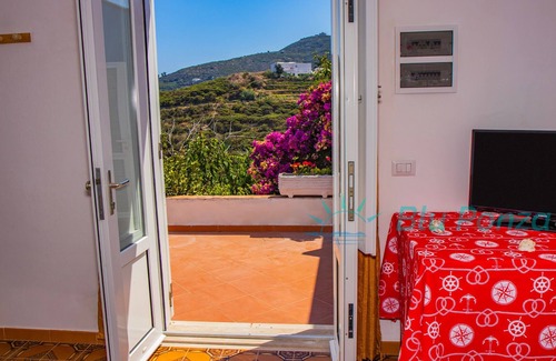Ponza Apartment | Amador Apartment