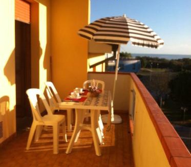 Lido Adriano Apartment | Amanda Appartamenti Trilocali