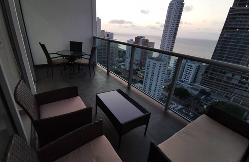 Bocagrande Apartment | AMAR LUXURY SUNRISES APT