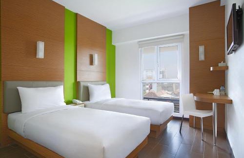 Surabaya Hotel | Amaris Hotel Embong Malang - Surabaya