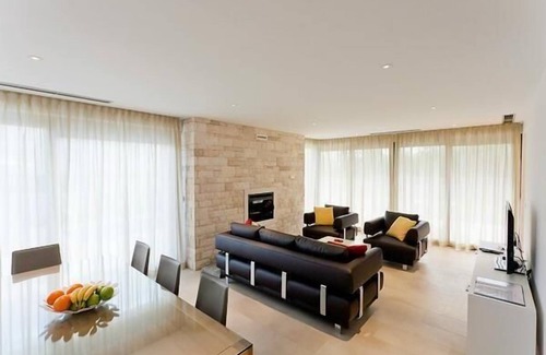 Karigador House | Amaris Villas