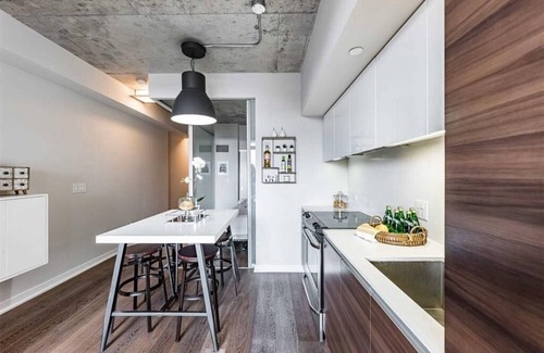 Beaconsfield Village Apartment | Amazing 1BD Suite - Heart of Toronto