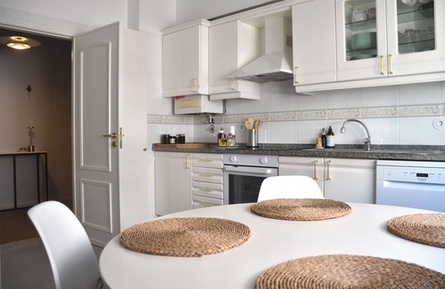 Linda-a-Velha Apartment | Amazing 2 bedroom apartment near Lisbon (10 min) in Parque do Jamor, Oeiras