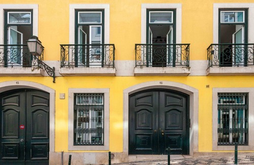 Chiado Apartment | Amazing 2 bedroom, 2 bathrooms apartment in the heart Lisbon Chiado city center