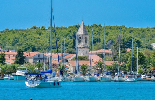Kukljica Villa | AMAZING 2 BEDROOM APARTMENT - MAGICAL ISLAND EXPERIENCE - CROATIA!