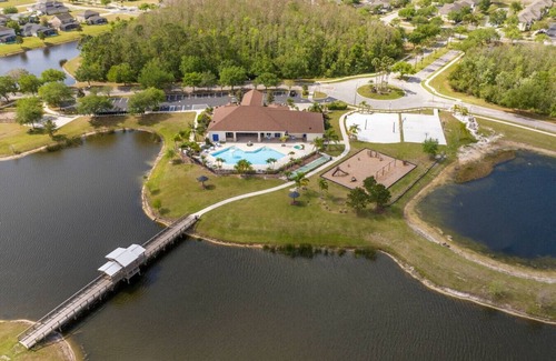 Trafalgar Village House | Amazing 4Bd Home Pool & BBQ Grill Trafalgar Resort