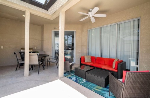 Trafalgar Village House | Amazing 4Bd Home Pool & BBQ Grill Trafalgar Resort