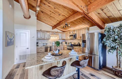 Alma House | Amazing 5BR Hot Tub Game Room Mountain Views