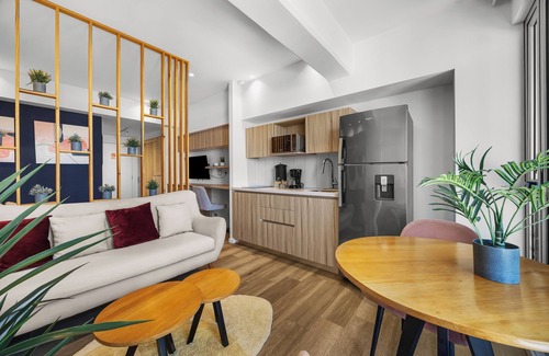 Zona 13 Apartment | Amazing Aircrafts Views in Front of Airport