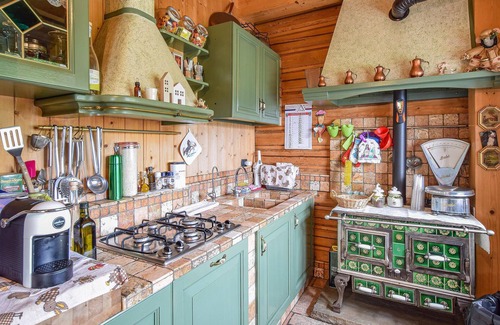 Borno Apartment | Amazing apartment in Borno with kitchen