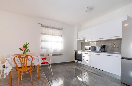 Rovanjska Apartment | Amazing apartment in Rovanjska