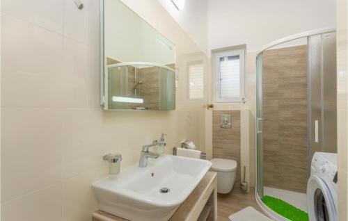 Malinska Apartment | Amazing Apartment In Malinska With Wifi