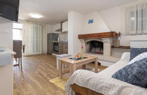 Petrcane Apartment | Amazing apartment in Petrcane with WiFi