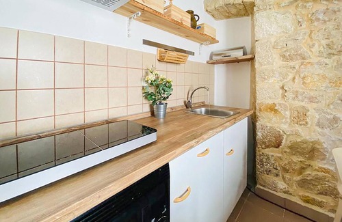 Trilj Apartment | Amazing apartment in Trilj with WiFi