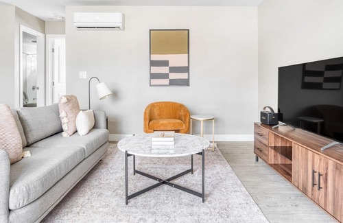 Campbell Apartment | Amazing Campbell 1BR w/ Gym, Spa & W/D, walk to WF & TJ, by Blueground