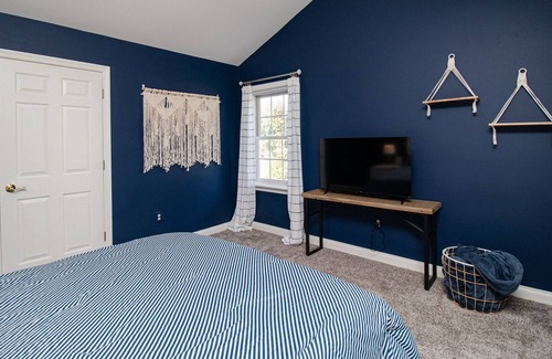 New Berlin House | Amazing, centrally located home with tons of space