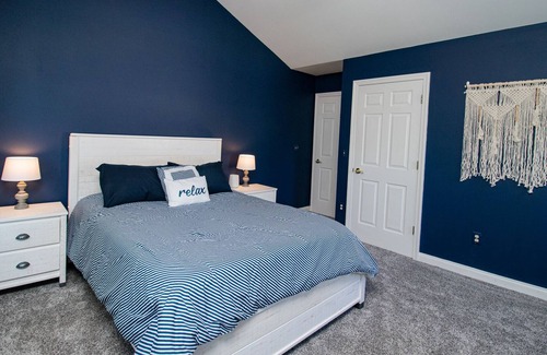 New Berlin House | Amazing, centrally located home with tons of space