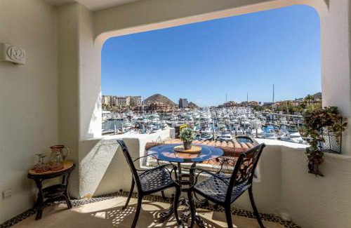 Centro House | Amazing Condo Overlooking Cabo Marina Pool Access