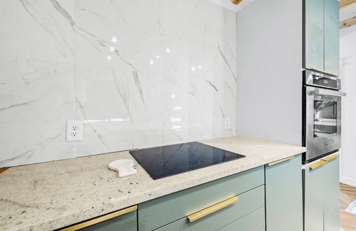 Riviera Beach Villa | Amazing family Oasis, ft. 2 separate houses, golf cart, jacuzzi, private pool